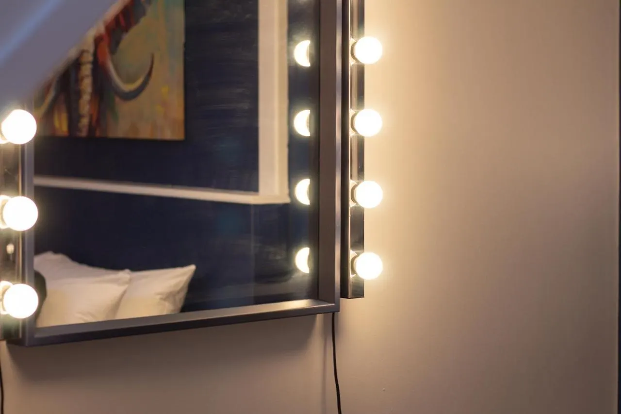 Lord Street - 2 Beautiful Apartments - Sleep Up To 14 Guests - By Rework Accommodation Chester